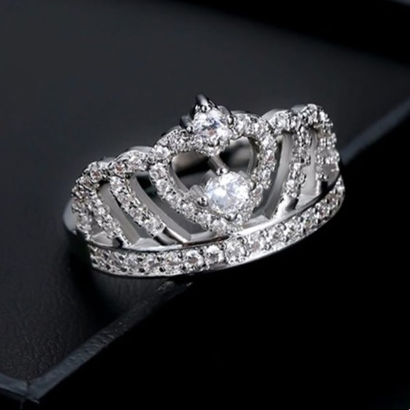 Sterling silver crown ring - Picture 6 of 6